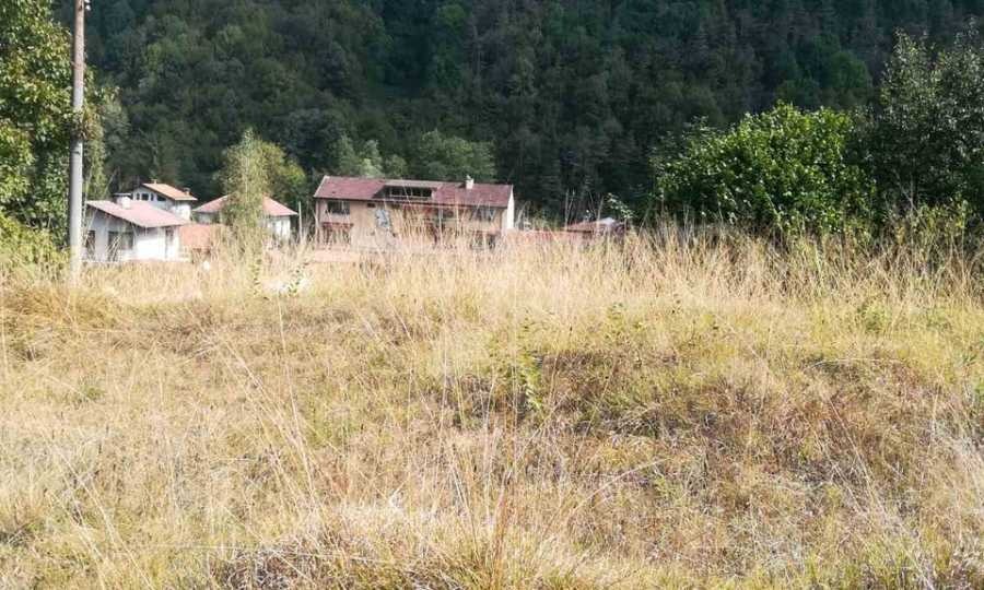 Продава ПАРЦЕЛ, с. Рибарица, област Ловеч