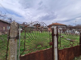Продажба на имоти в с. Черна гора, област Перник - изображение 17 
