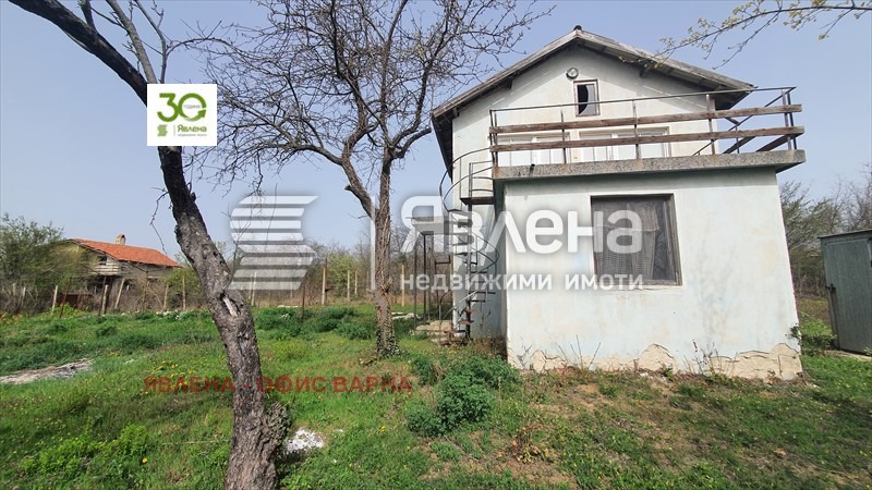 Продава КЪЩА, гр. Варна, м-т Перчемлията, снимка 10 - Къщи - 48018860