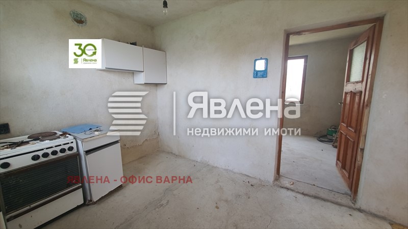 Продава КЪЩА, гр. Варна, м-т Перчемлията, снимка 9 - Къщи - 48018860