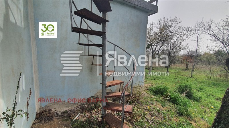 Продава КЪЩА, гр. Варна, м-т Перчемлията, снимка 3 - Къщи - 48018860