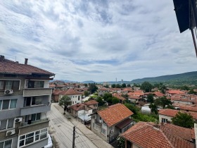 Продава  4-стаен, гр. Севлиево