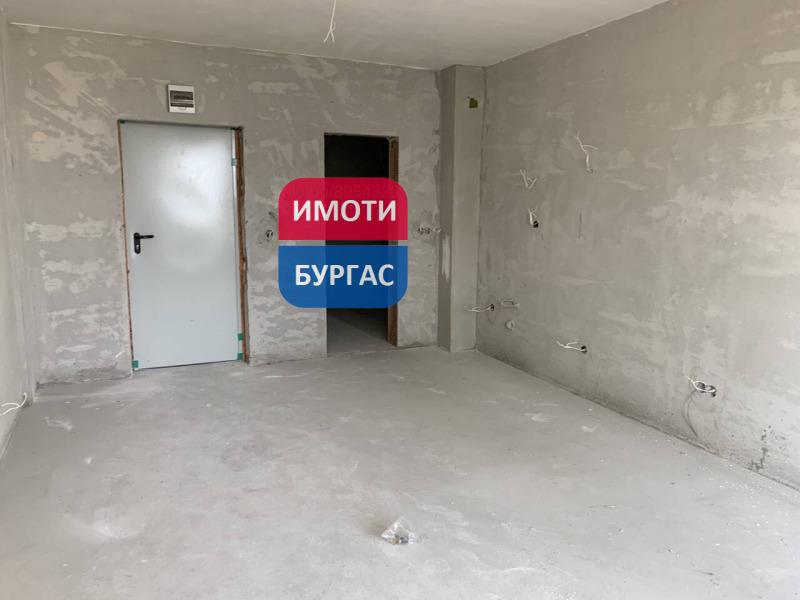 Til salgs  Studio Burgas , Vazrasjdane , 48 kvm | 99073518
