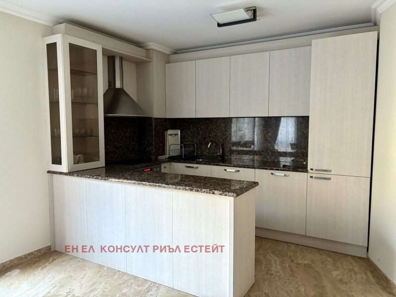 Продава 3-СТАЕН, гр. Пловдив, Център, снимка 4 - Aпартаменти - 49164084