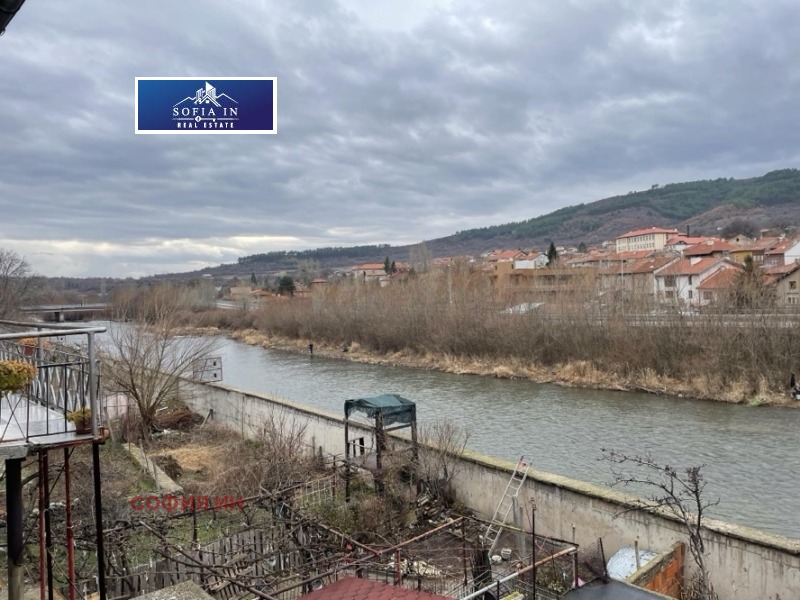 En venta  Casa región Kyustendil , Boboshevo , 161 metros cuadrados | 41630922