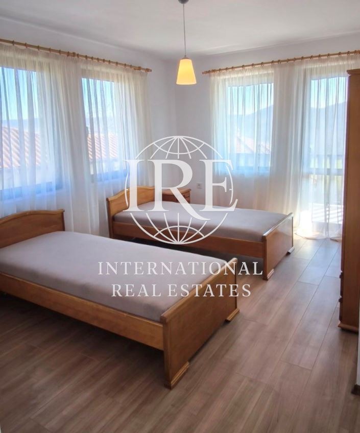 Продава КЪЩА, гр. Балчик, област Добрич, снимка 8 - Къщи - 53770409