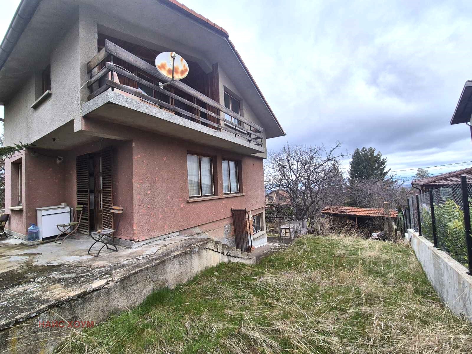 Продава КЪЩА, гр. София, с. Мало Бучино, снимка 2 - Къщи - 54028088