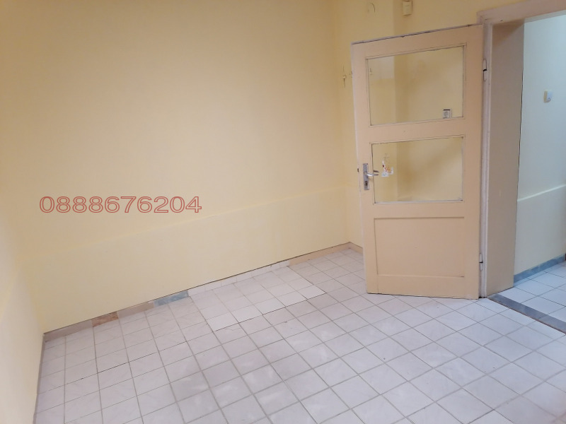 Продава 2-СТАЕН, гр. Велико Търново, Център, снимка 4 - Апартаменти - 52782152