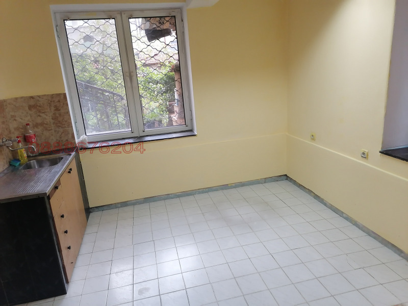 Продава 2-СТАЕН, гр. Велико Търново, Център, снимка 7 - Апартаменти - 52782152