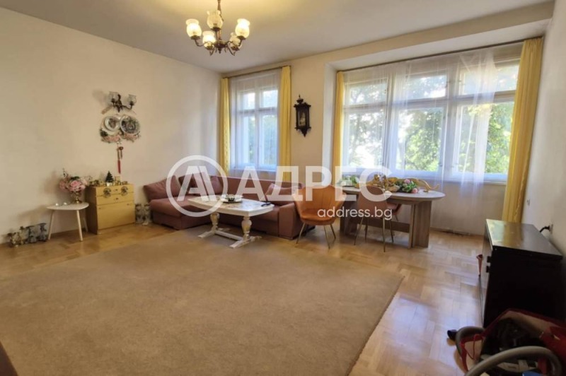 De vânzare  2 dormitoare Sofia , Țentâr , 108 mp | 45825684