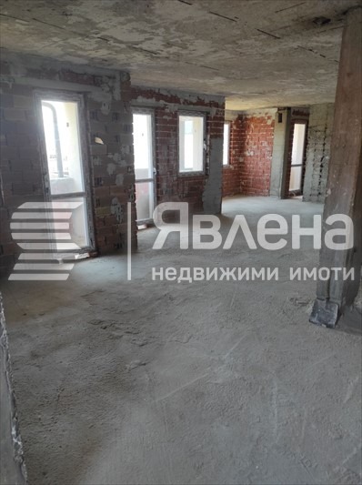 Продава 4-СТАЕН, гр. Благоевград, Освобождение, снимка 3 - Aпартаменти - 48760757