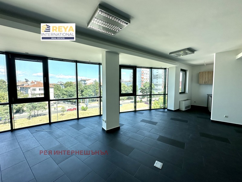 Te koop  Kantoor Sofia , Tsentar , 1052 m² | 37784352 - afbeelding [2]