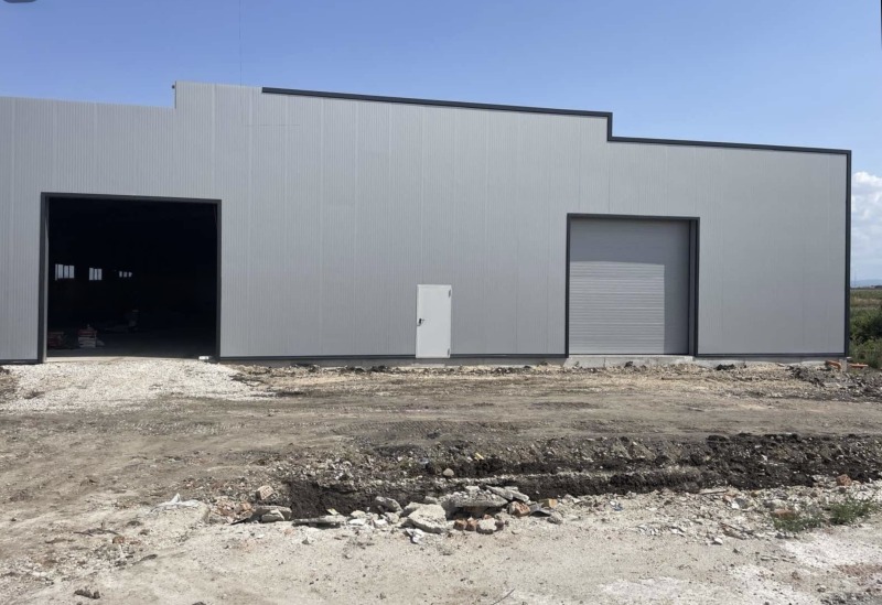 Продава  Склад град София , Връбница 2 , 2040 кв.м | 88188902 - изображение [7]