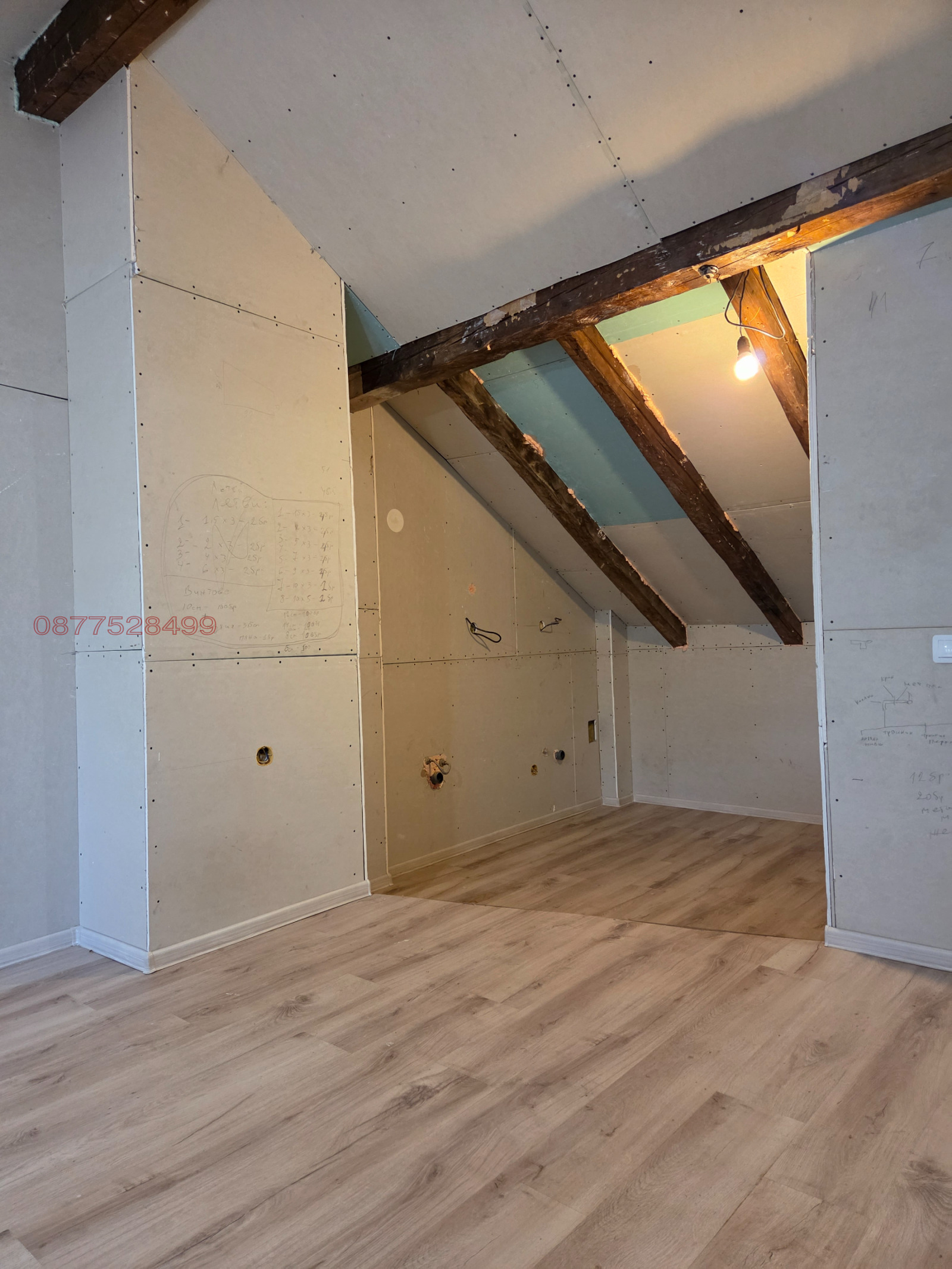Продава ЕТАЖ ОТ КЪЩА, гр. Пловдив, Център, снимка 8 - Етаж от къща - 55035080