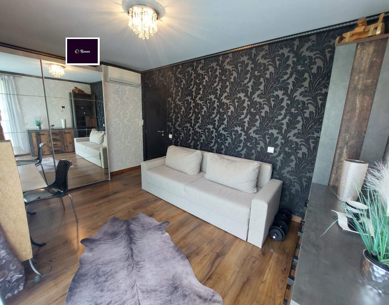 Продава  3-стаен град Варна , Бриз , 130 кв.м | 32062042 - изображение [13]