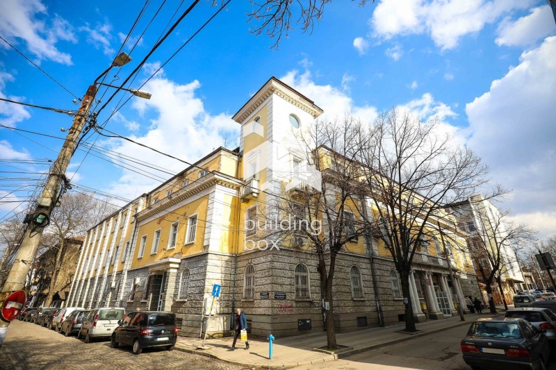 Продава  Офис, град Перник, Рено •  666 400 EUR • ID 24237159 — holmes.bg - [1] 