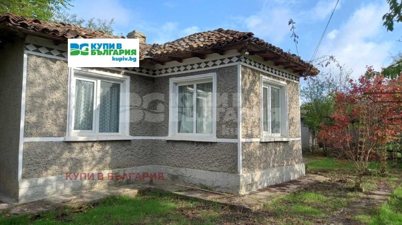 Продава КЪЩА, с. Полковник Свещарово, област Добрич, снимка 2 - Къщи - 52222633
