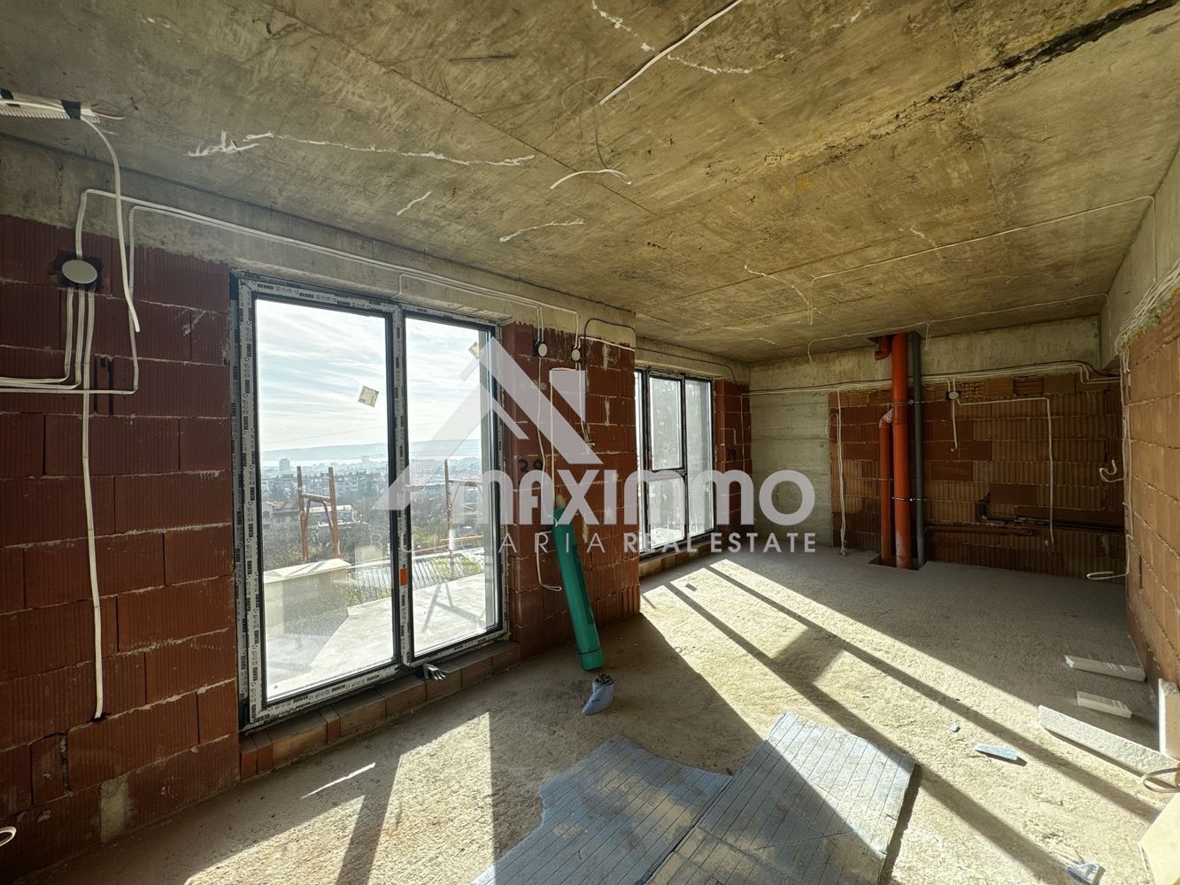 Продава 3-СТАЕН, гр. Варна, Левски 2