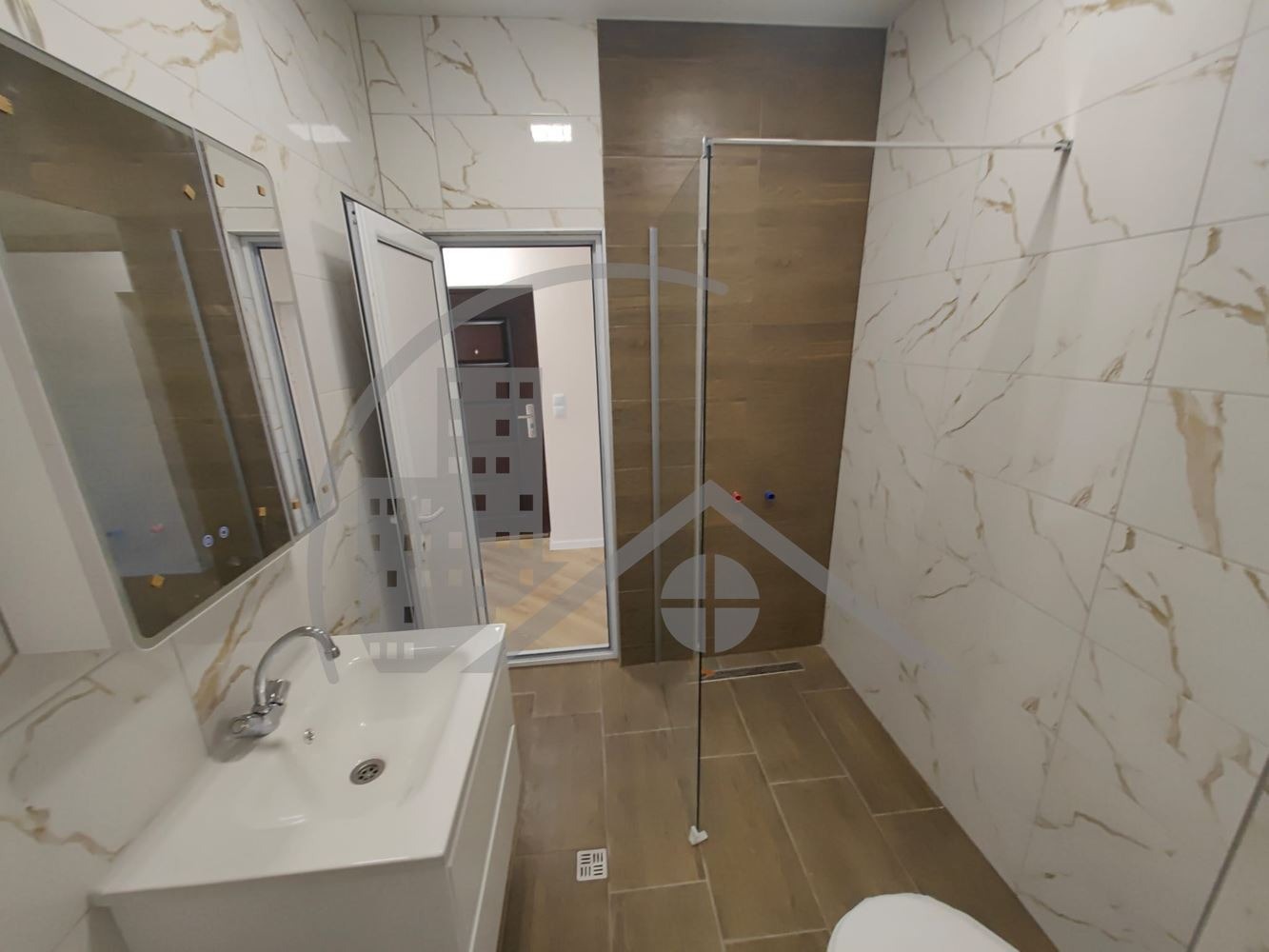 Продава МНОГОСТАЕН, гр. Варна, Аспарухово, снимка 15 - Апартаменти - 55911997
