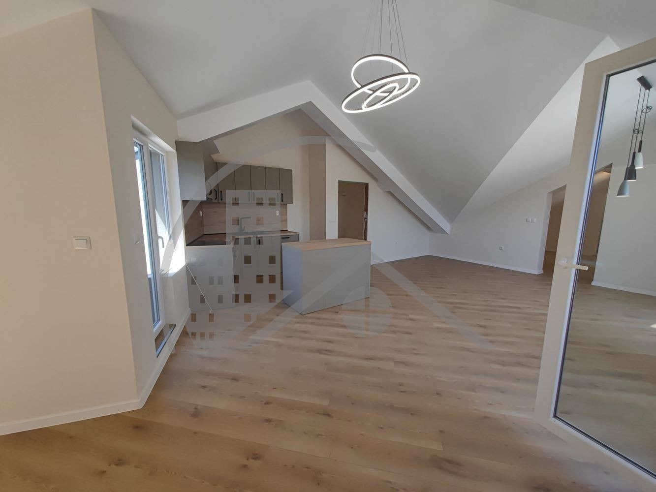 Продава МНОГОСТАЕН, гр. Варна, Аспарухово, снимка 3 - Апартаменти - 55911997