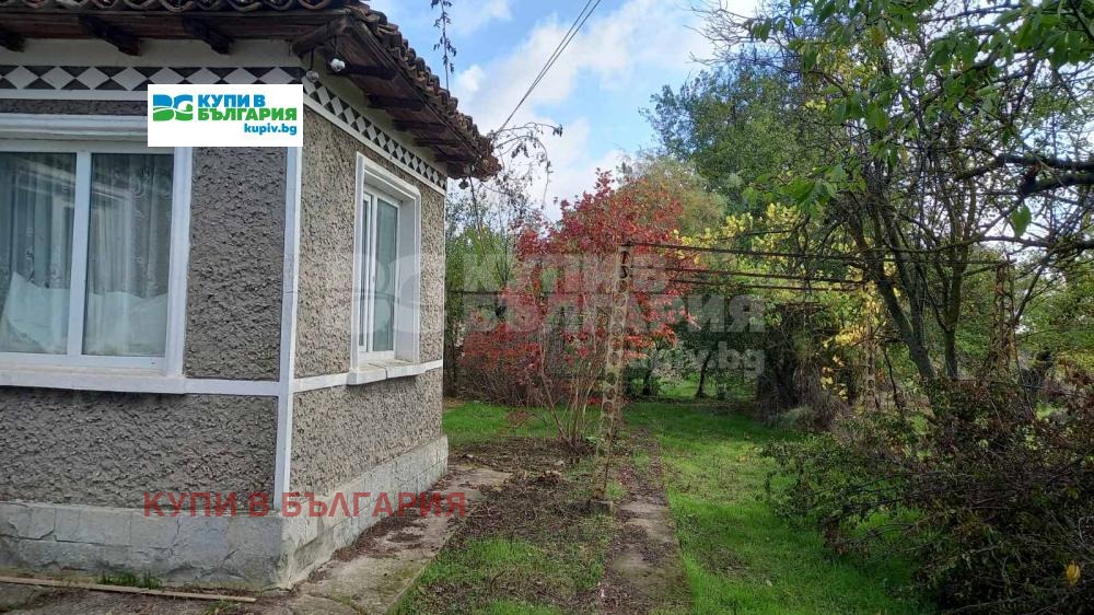 Продава КЪЩА, с. Полковник Свещарово, област Добрич, снимка 2 - Къщи - 52222633