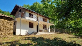 Casa Țareva livada, regiunea Gabrovo 1