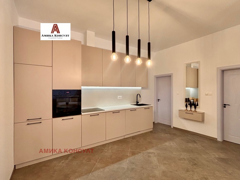 Продава 3-СТАЕН, гр. София, Център, снимка 7 - Апартаменти - 52625124