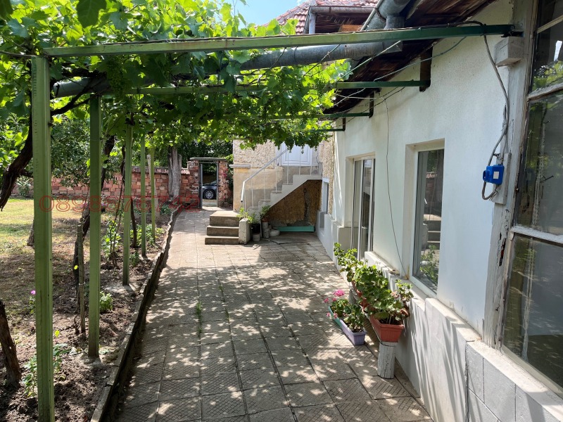 Продава  Къща област Плевен , с. Борислав , 320 кв.м | 51734504 - изображение [2]