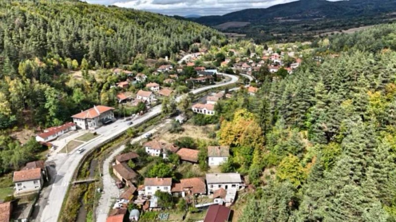 Продава КЪЩА, с. Ново село, област София област, снимка 16 - Къщи - 52464590