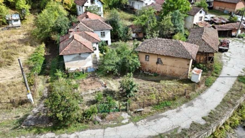 Продава КЪЩА, с. Ново село, област София област, снимка 3 - Къщи - 52464590