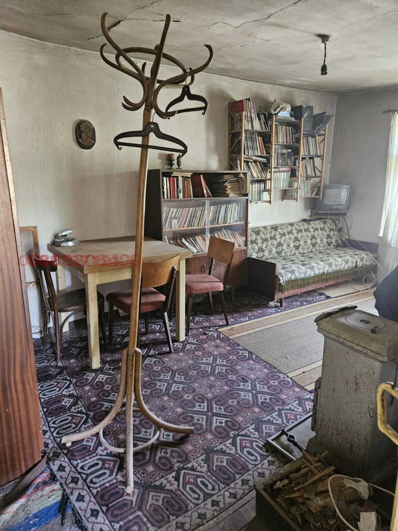 Продава КЪЩА, с. Новосел, област Шумен, снимка 3 - Къщи - 52781568