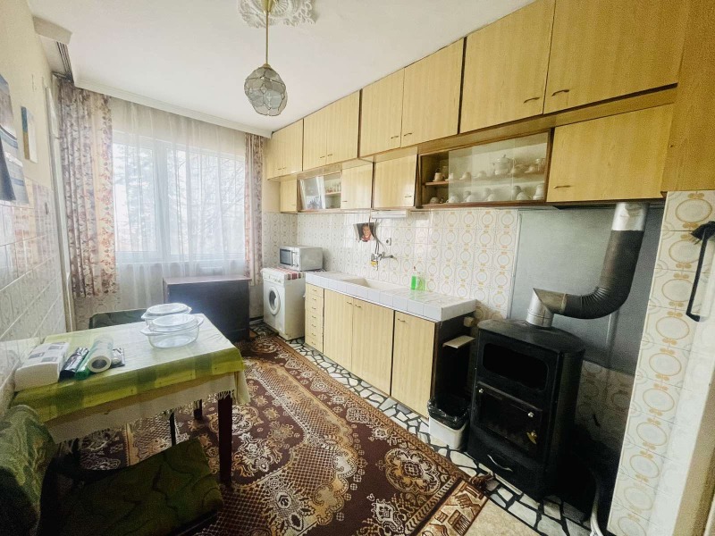 Продава 3-СТАЕН в град Шумен, Пожарната - 92 кв.м / 170 000 € » 332 491.10 лв., АДРЕС НЕДВИЖИМИ ИМОТИ - КАНТОРА ШУМЕН