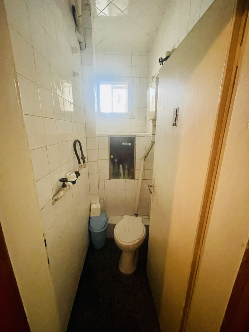 Продава 3-СТАЕН, гр. Шумен, Пожарната, снимка 10 - Апартаменти - 53454976