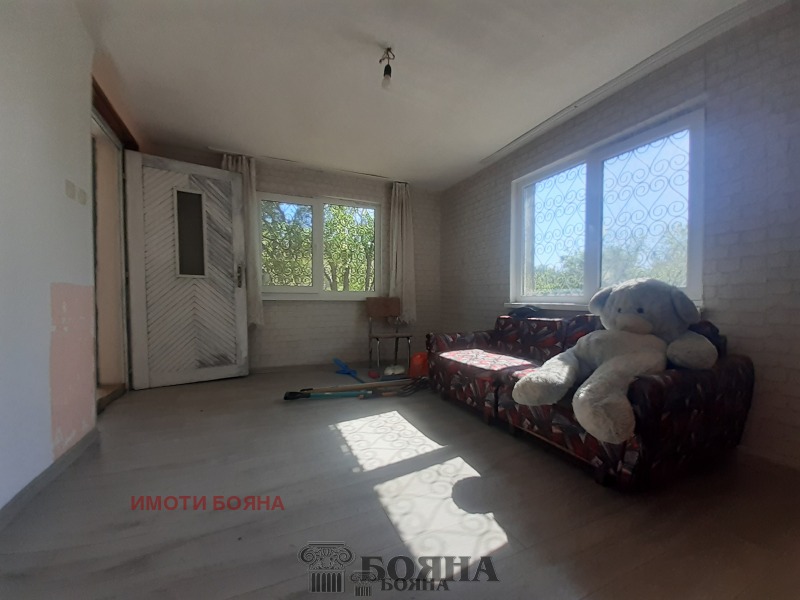 Продава  Къща, град Русе, в.з. 9-ти километър • 30 000 лв. • ID 77752678 — holmes.bg - [1] 