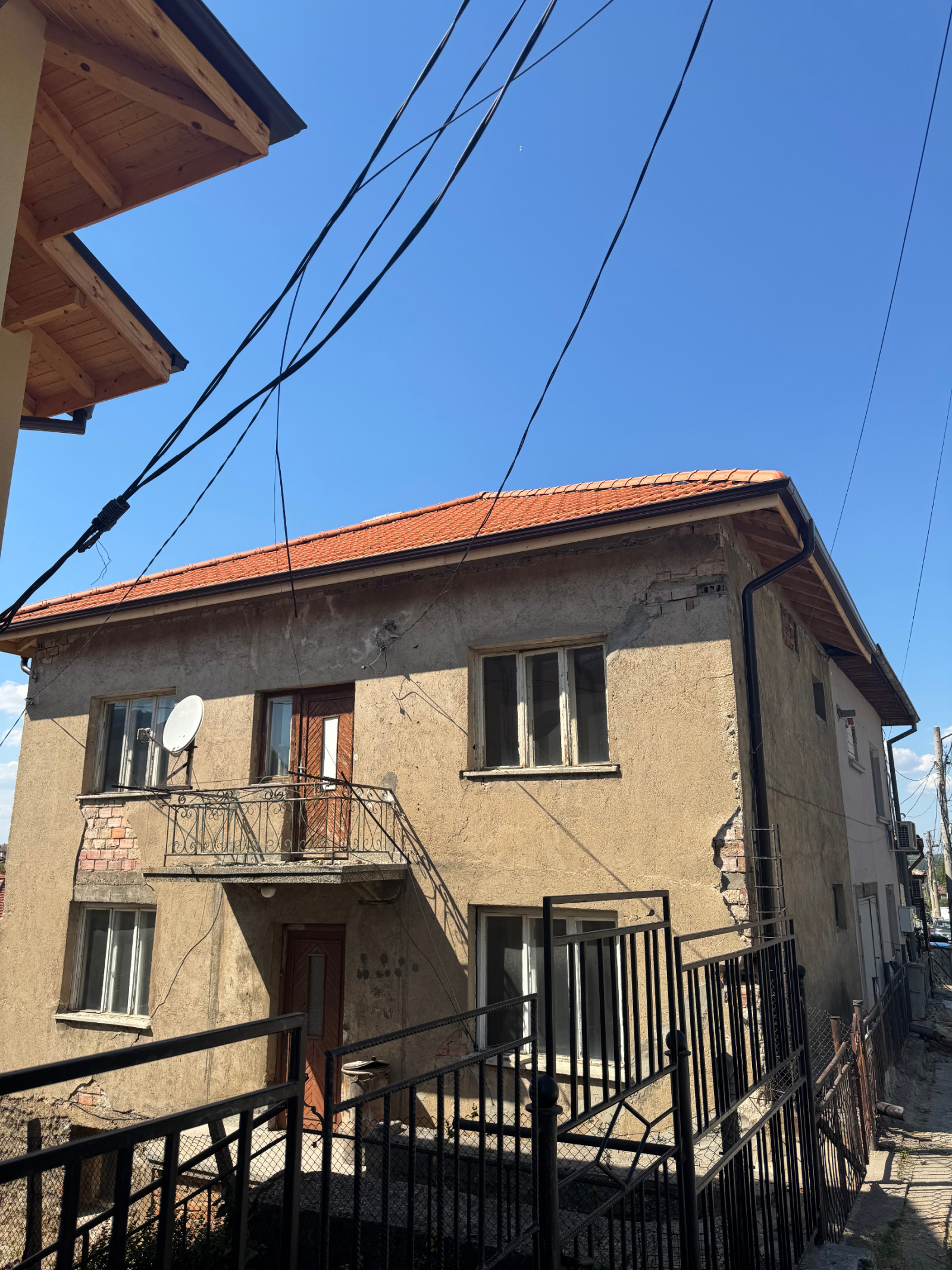 Продава КЪЩА, гр. Перник, Ралица