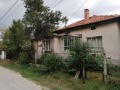 Продава КЪЩА, с. Априлово, област София област, снимка 2