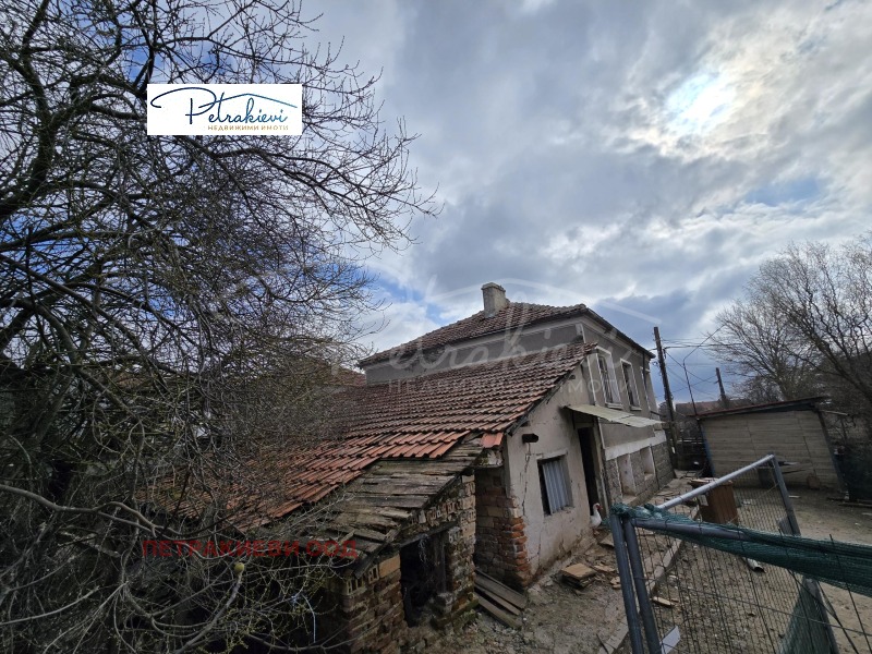 Продава КЪЩА в област Бургас, с. Росен - 68 кв.м / 74 500 € » 145 709.34 лв., ПЕТРАКИЕВИ ООД