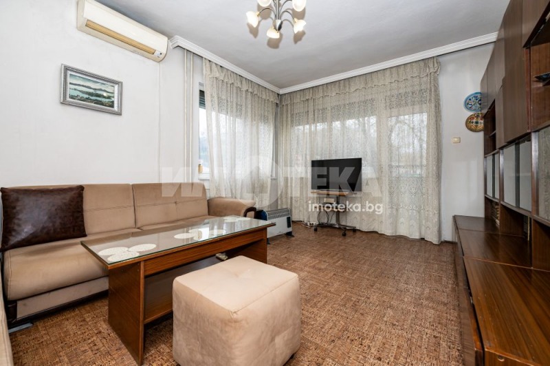Продава  3-стаен, град Пловдив, Център •  195 000 EUR • ID 32295643 — holmes.bg - [1] 