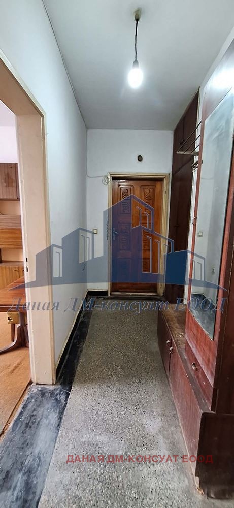 Продава 3-СТАЕН, гр. Шумен, 5-ти полк, снимка 8 - Апартаменти - 53907980