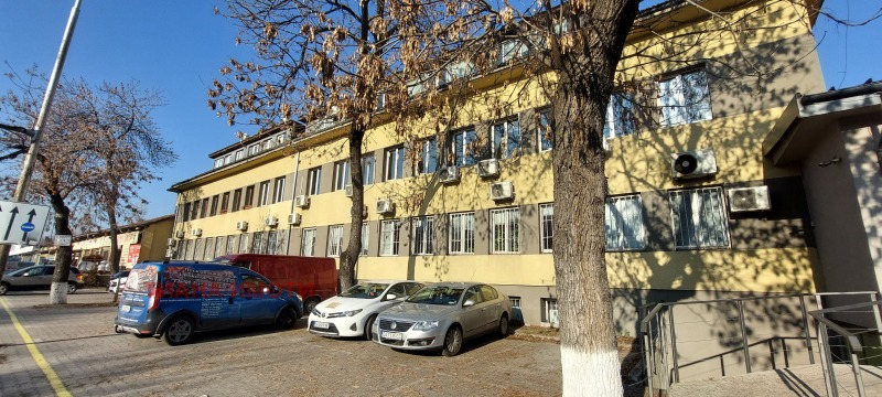 Продава  Офис град София , Център , 251 кв.м | 20918147 - изображение [2]