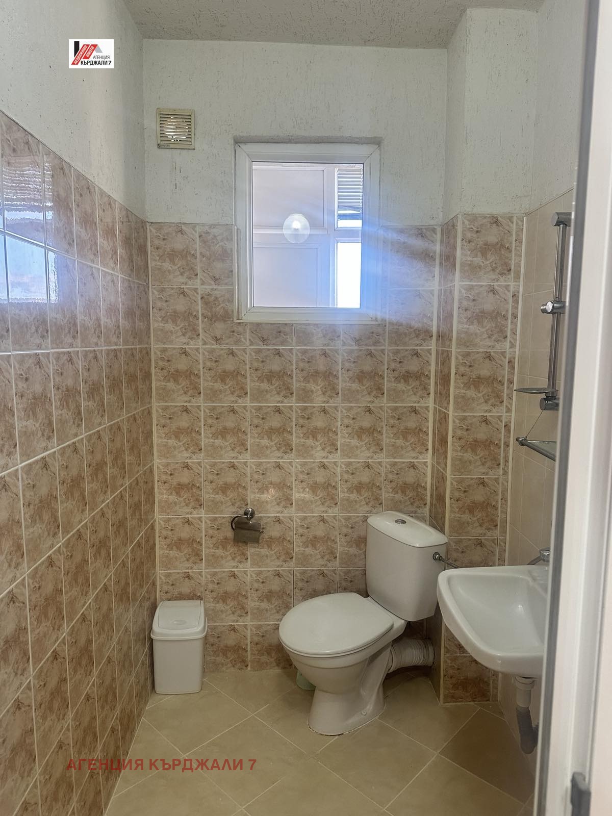 Продава 3-СТАЕН, гр. Кърджали, Център, снимка 12 - Апартаменти - 53993730