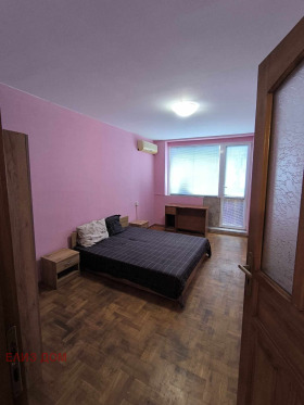 2 Schlafzimmer Zentar, Warna 8