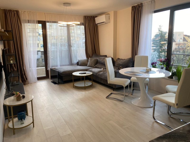 Продава  2-стаен град София , Редута , 67 кв.м | 61654676