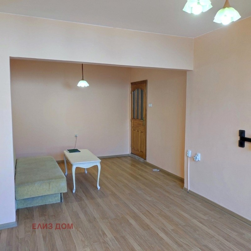 In vendita  2 camere da letto Varna , Tsentar , 92 mq | 82791567