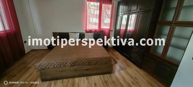 Продава МНОГОСТАЕН, гр. Пловдив, Кючук Париж, снимка 2 - Апартаменти - 52636624