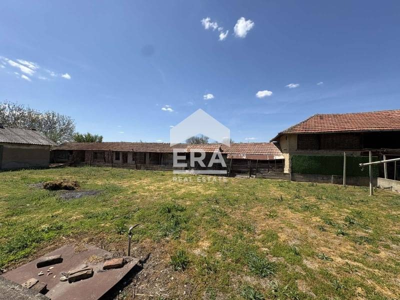 Продава КЪЩА, с. Ресен, област Велико Търново, снимка 2 - Къщи - 54332767