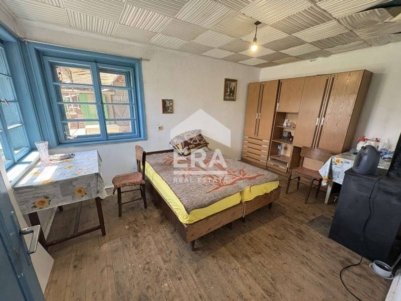 Продава КЪЩА, с. Ресен, област Велико Търново, снимка 5 - Къщи - 54332767