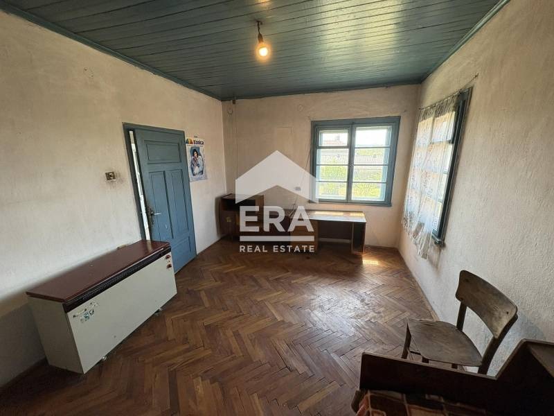 Продава КЪЩА, с. Ресен, област Велико Търново, снимка 10 - Къщи - 54332767