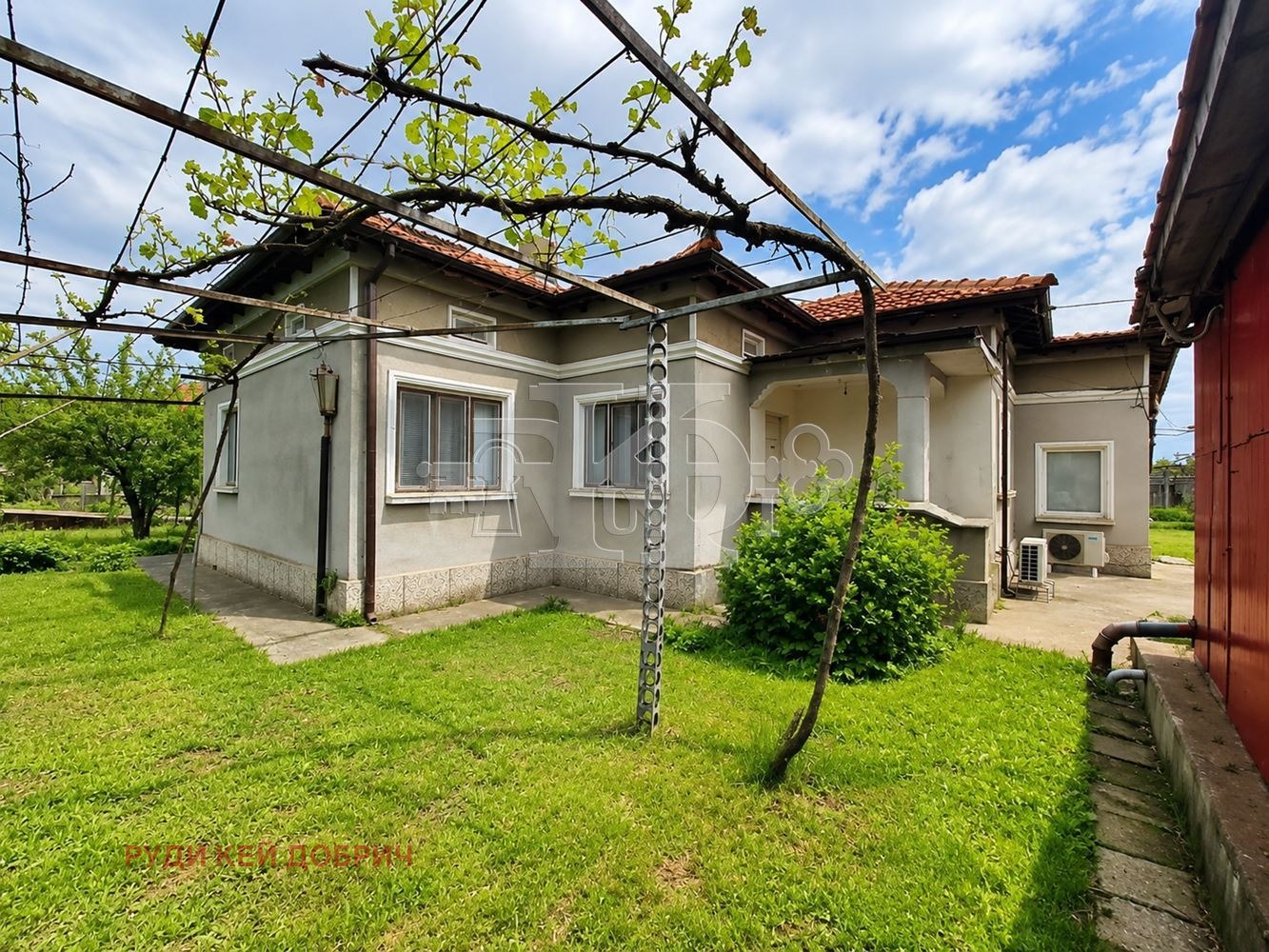 Продава КЪЩА, гр. Генерал Тошево, област Добрич, снимка 2 - Къщи - 54637357