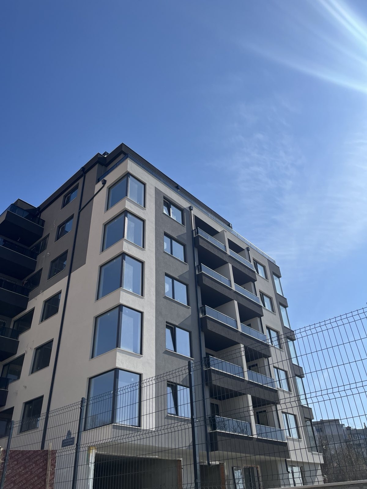 Продава ГАРАЖ, ПАРКОМЯСТО, гр. Варна, Владислав Варненчик 1, снимка 5 - Гаражи и паркоместа - 54110205